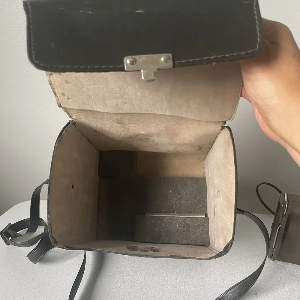 Poloroid Colorpack II Vintage Instant Land Camera & Accessories Camera Bag Black